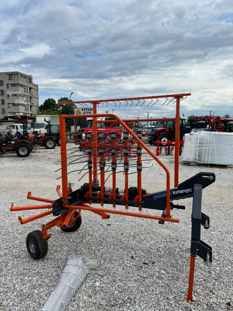 Сенообръщачка Друга марка Роторна Сеносъбирач PAKSAN KIRLANGI?