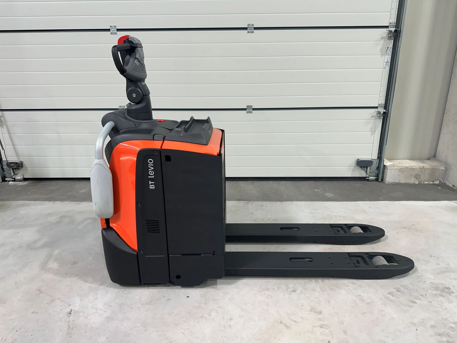 ���������� Toyota LPE200 | Mobile.bg � ����������� 1