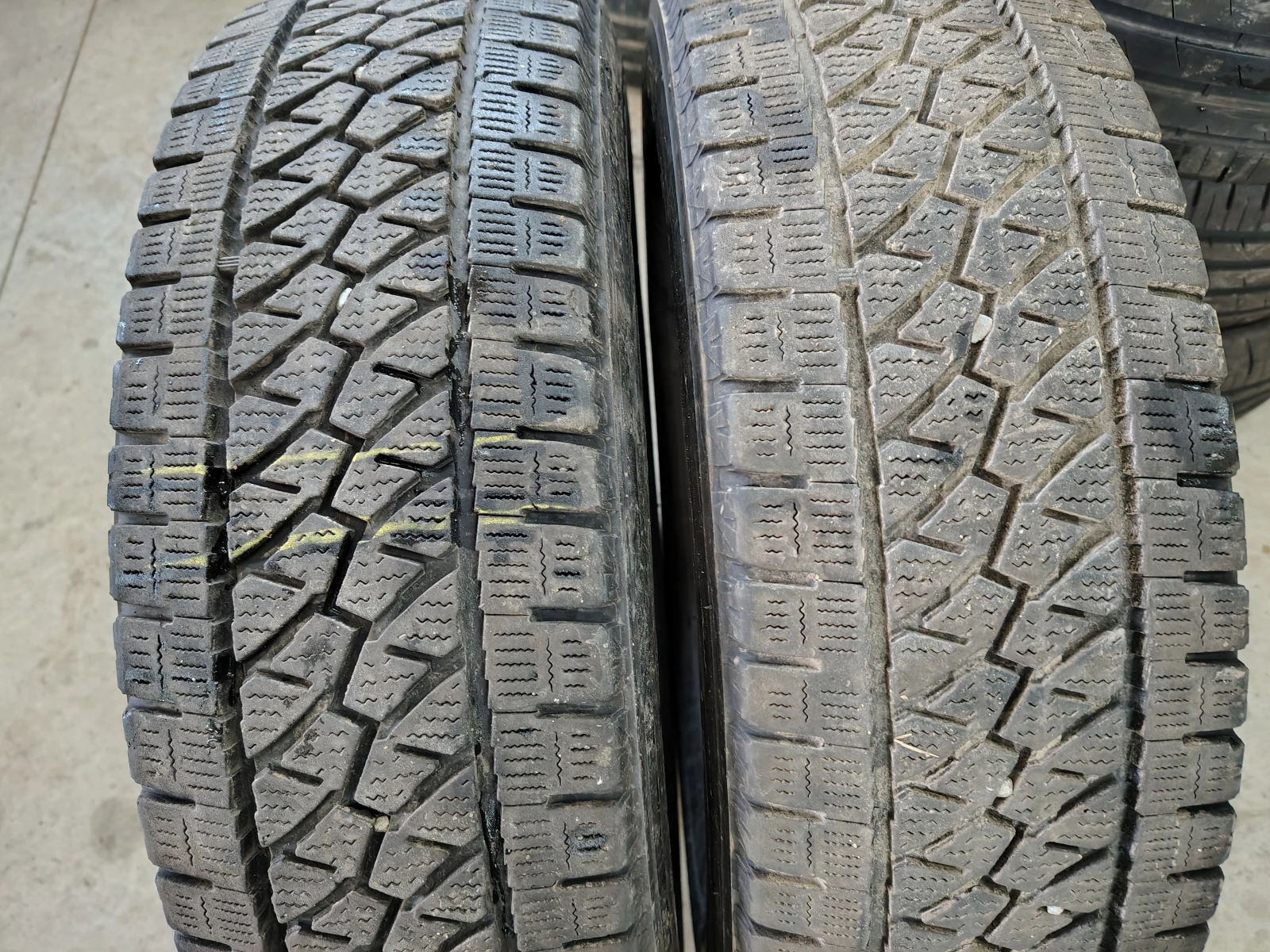 Гуми Зимни 205/75R16