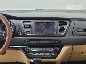 Kia Carnival 9 -seater 2.2 diesel luxury, снимка 9