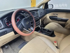 Kia Carnival 9 -seater 2.2 diesel luxury, снимка 5