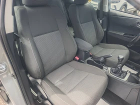 Toyota Auris 1.4 D4D, снимка 14