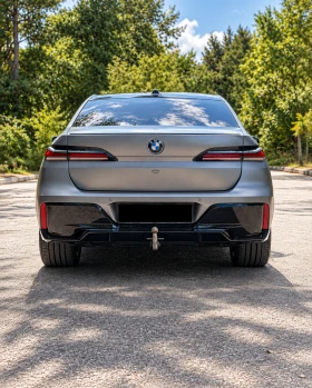 BMW 750 e M-Pro Plug-in Hybrid xDrive B&W , снимка 6
