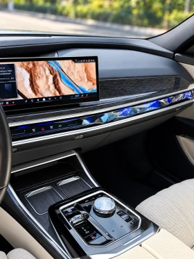 BMW 750 e M-Pro Plug-in Hybrid xDrive B&W , снимка 7