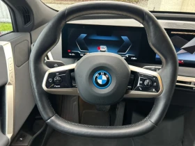 BMW iX 40/xDRIVE/326HP/PARKASS/HUD/NAVI/AMBI/CARPLAY/130f - 89499 лв. - 34389479 8