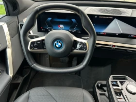 BMW iX 40/xDRIVE/326HP/PARKASS/HUD/NAVI/AMBI/CARPLAY/130f - 89499 лв. - 34389479 7