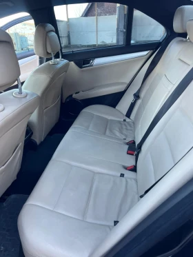 Обява за продажба на Mercedes-Benz C 320 ~15 900 лв. - изображение 7