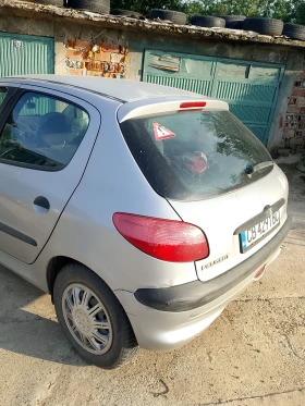����� �� �������� �� Peugeot 206