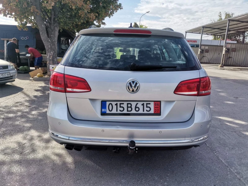 VW Passat УНИКАТ/NAVI/АВТОМАТ, снимка 5 - Автомобили и джипове - 47419815