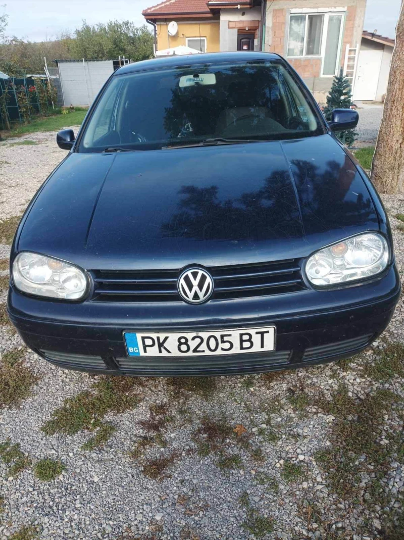 VW Golf, снимка 1 - Автомобили и джипове - 47661588