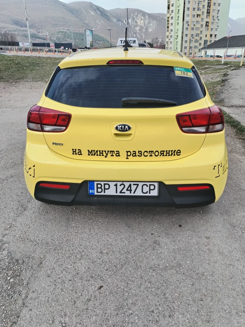 Kia Rio Такси , снимка 3 - Автомобили и джипове - 49508162