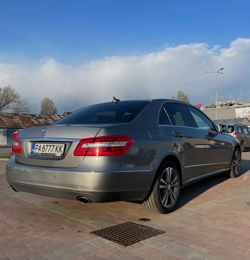 Mercedes-Benz E 350, снимка 8 - Автомобили и джипове - 52326673