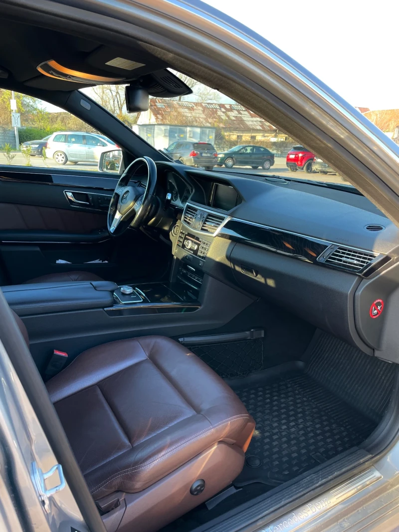 Mercedes-Benz E 350, снимка 12 - Автомобили и джипове - 52326673
