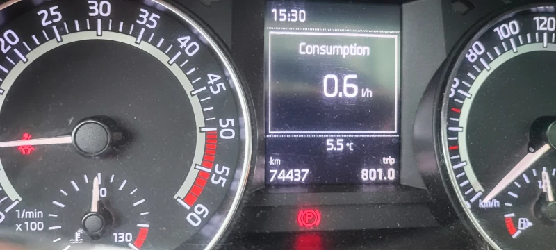 Skoda Fabia Монте Карло турбо, снимка 11 - Автомобили и джипове - 51647688