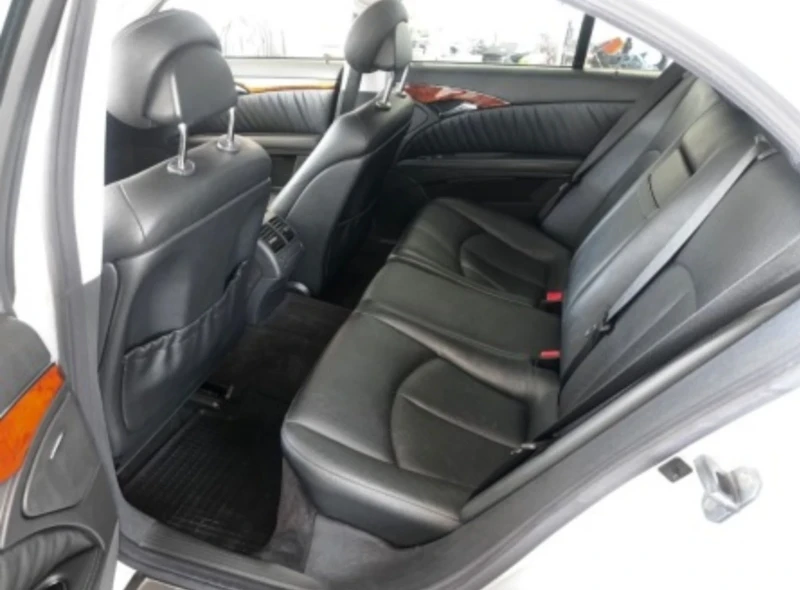 Mercedes-Benz E 320 3.2cdi 204kc , снимка 13 - Автомобили и джипове - 52639185