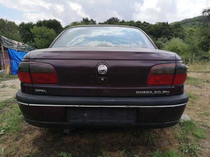 Opel Omega, снимка 2 - Автомобили и джипове - 51741713