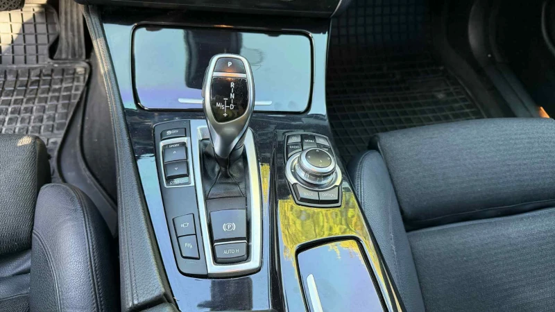 BMW 520 2.0diesel M-pack, снимка 15 - Автомобили и джипове - 52186957