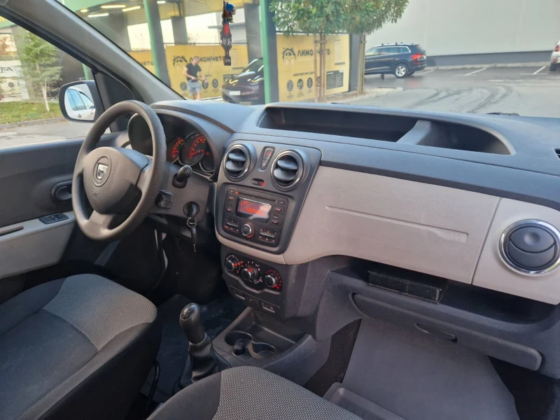 Dacia Dokker 1.5 / 90 к. с., снимка 9 - Автомобили и джипове - 52527884
