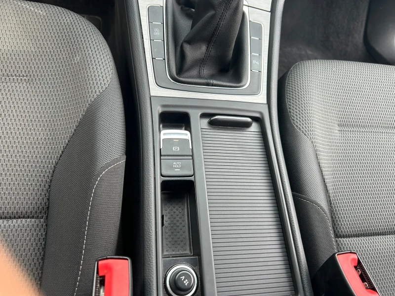 VW Golf, снимка 4 - Автомобили и джипове - 53528457