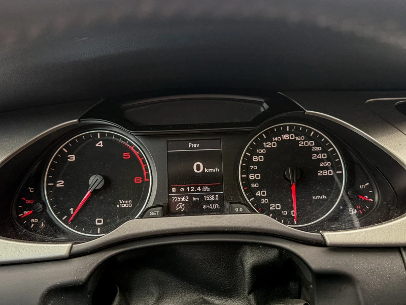 Audi A4, снимка 12 - Автомобили и джипове - 53581769