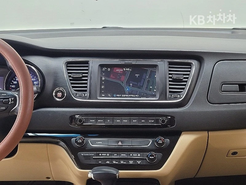 Kia Carnival 9 -seater 2.2 diesel luxury | Mobile.bg   9