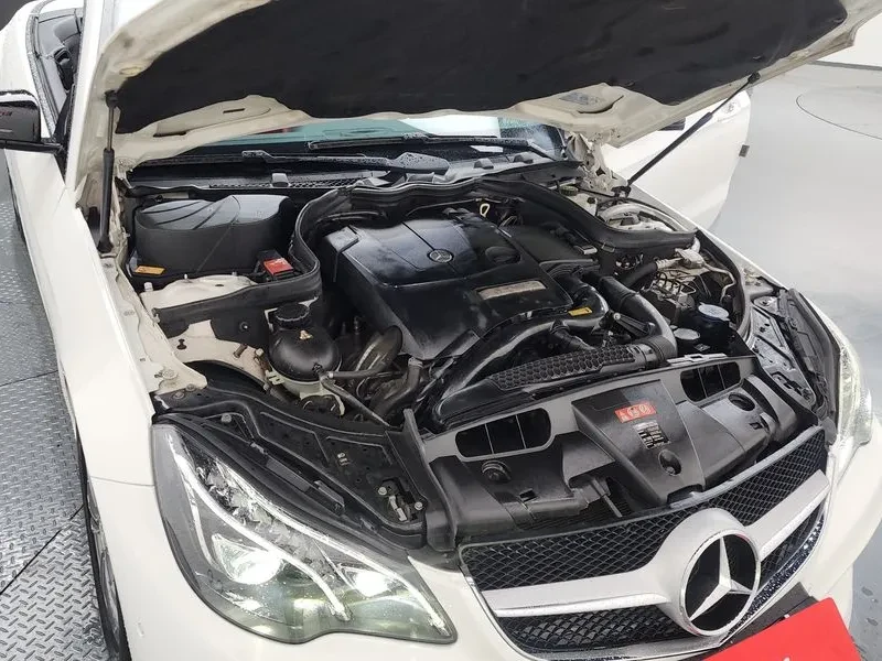 Mercedes-Benz E 200 CABRIOLET, снимка 6 - Автомобили и джипове - 55110652