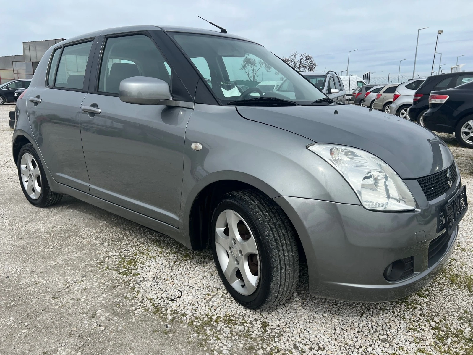 Suzuki Swift 1.3i - изображение 3