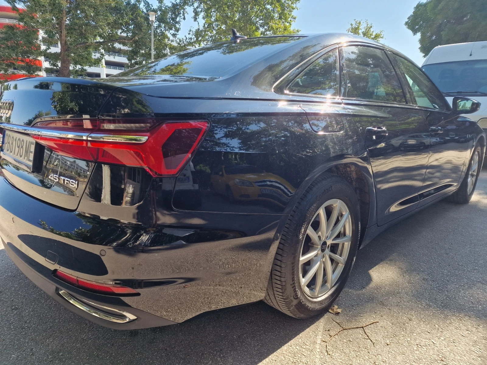 Audi A6 45FTSI 265кс. Седан - изображение 3