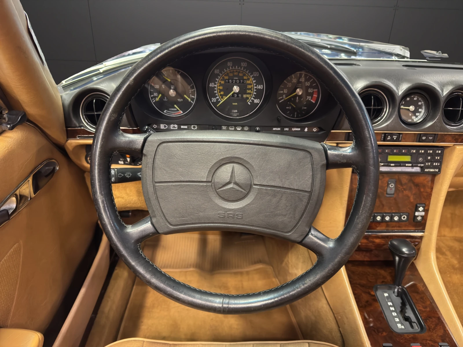 Mercedes-Benz 560 SL | Mobile.bg   11
