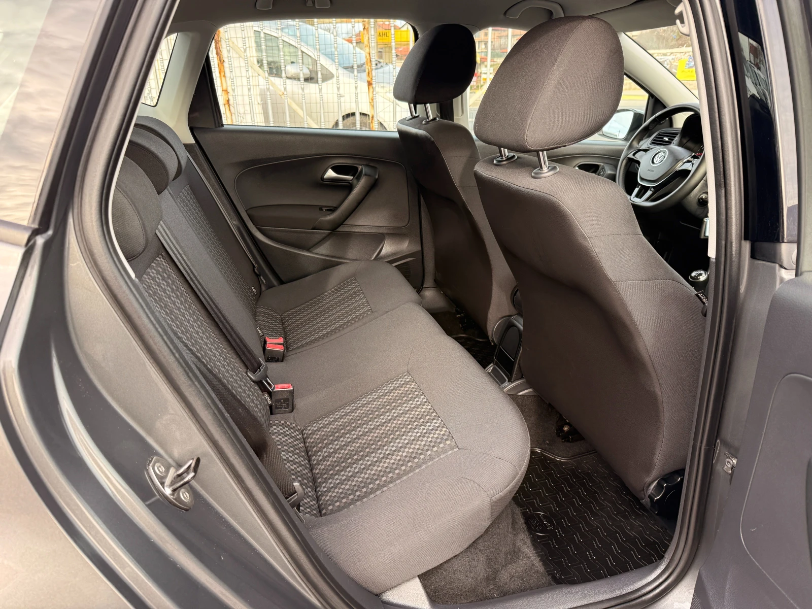 VW Polo 1.0i EURO6;TUV;COC;NAVI;KLIMATRONIK | Mobile.bg � ����������� 14