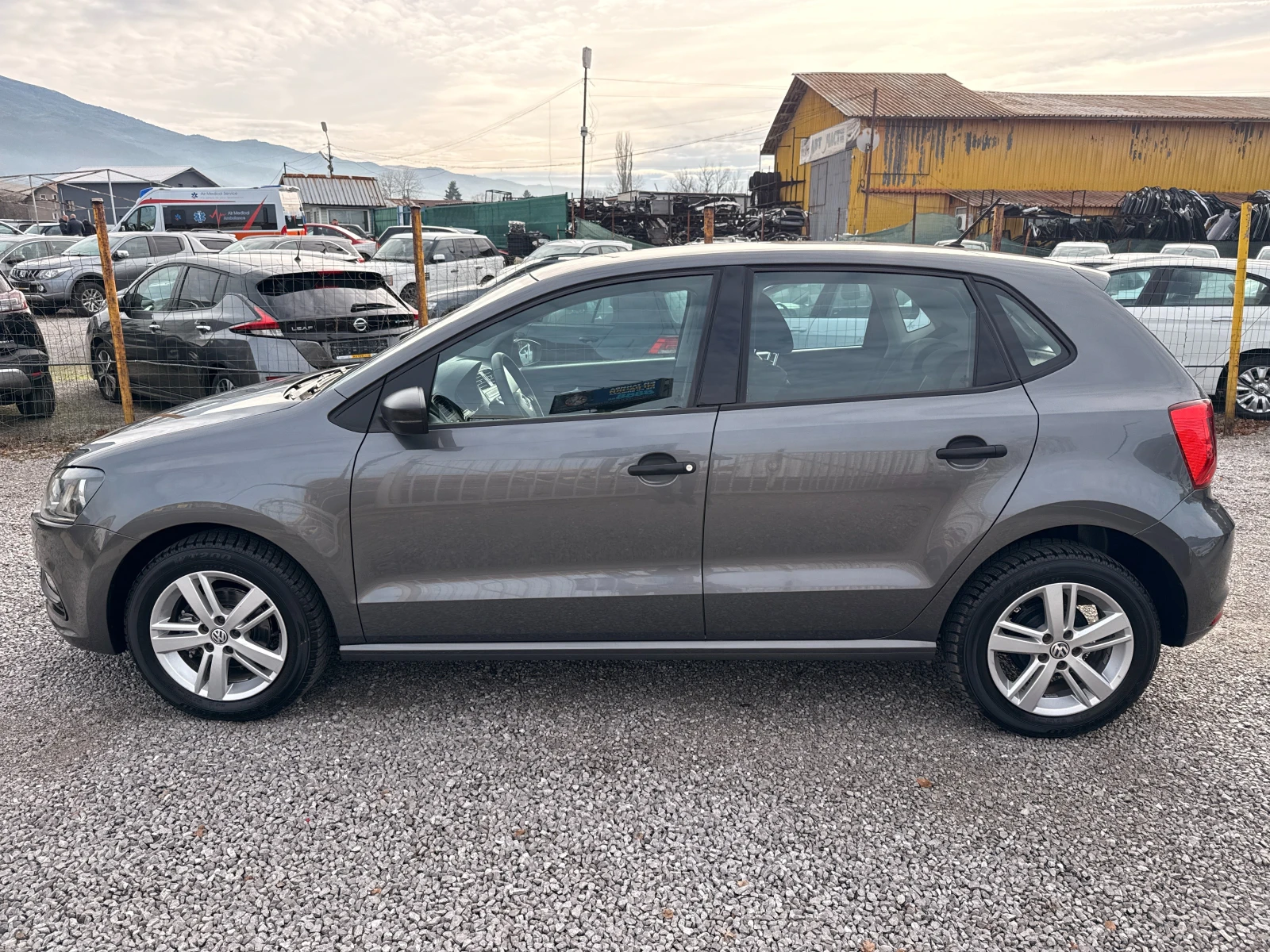VW Polo 1.0i EURO6;TUV;COC;NAVI;KLIMATRONIK | Mobile.bg � ����������� 8