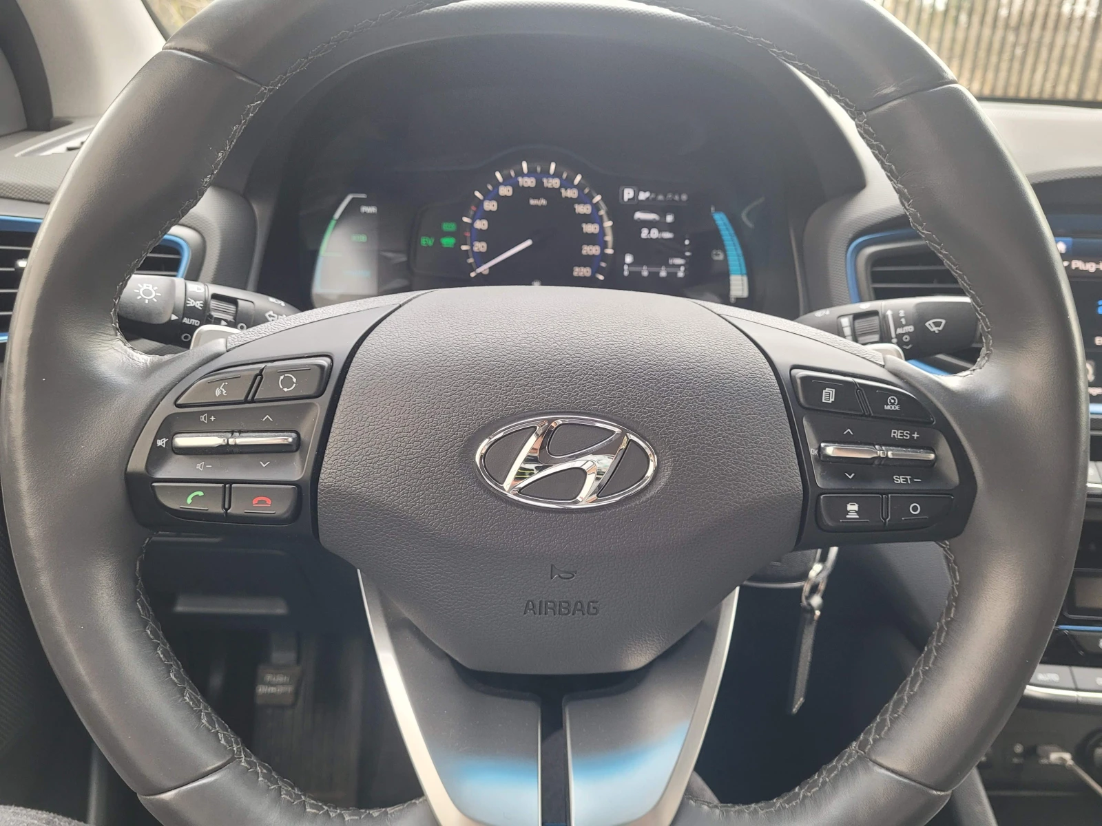Hyundai Ioniq 1.6 Plug In Hybrid , снимка 2 - Автомобили и джипове - 54058908