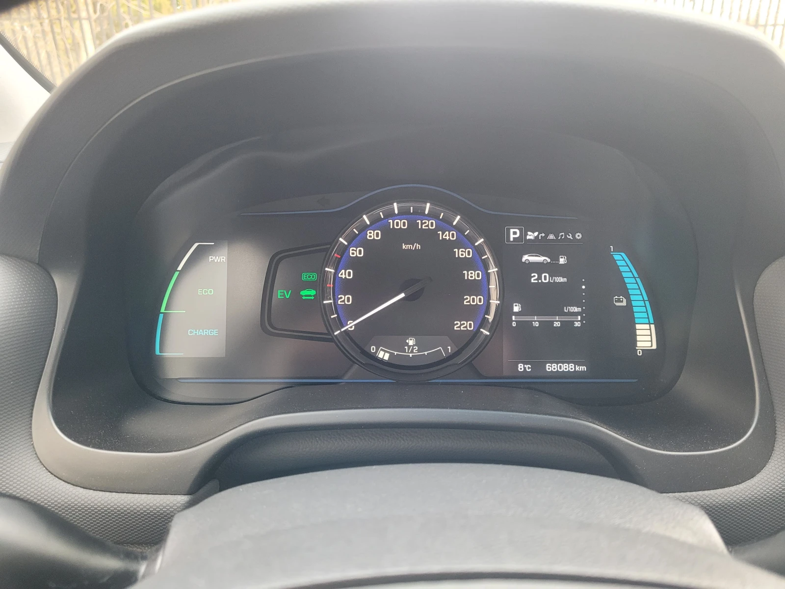 Hyundai Ioniq 1.6 Plug In Hybrid , снимка 6 - Автомобили и джипове - 54058908