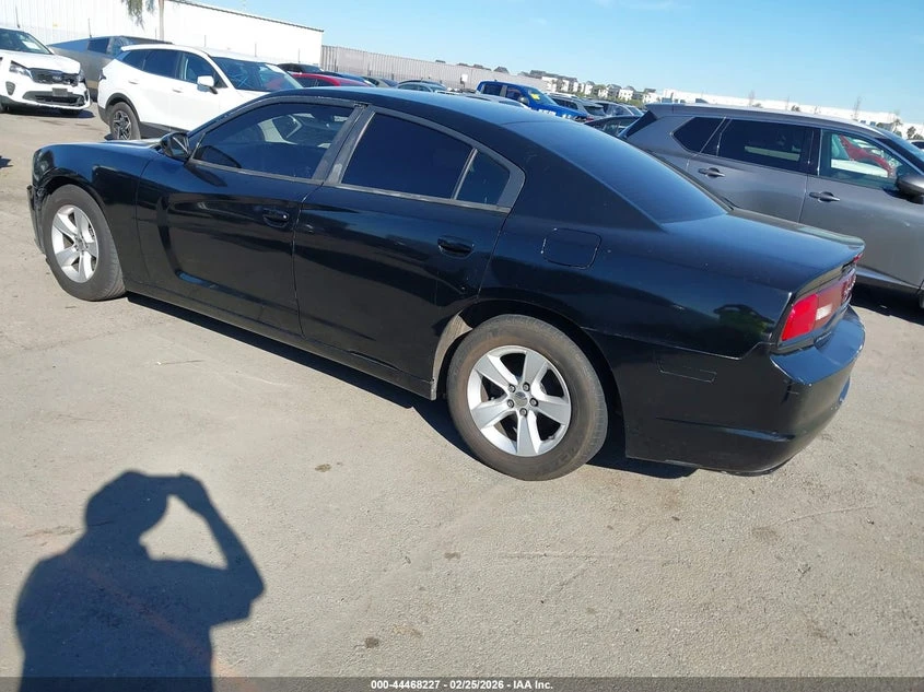 Dodge Charger 3.6L V-6 DOHC, VVT, 292HP Rear Wheel Drive | Mobile.bg � ����������� 3