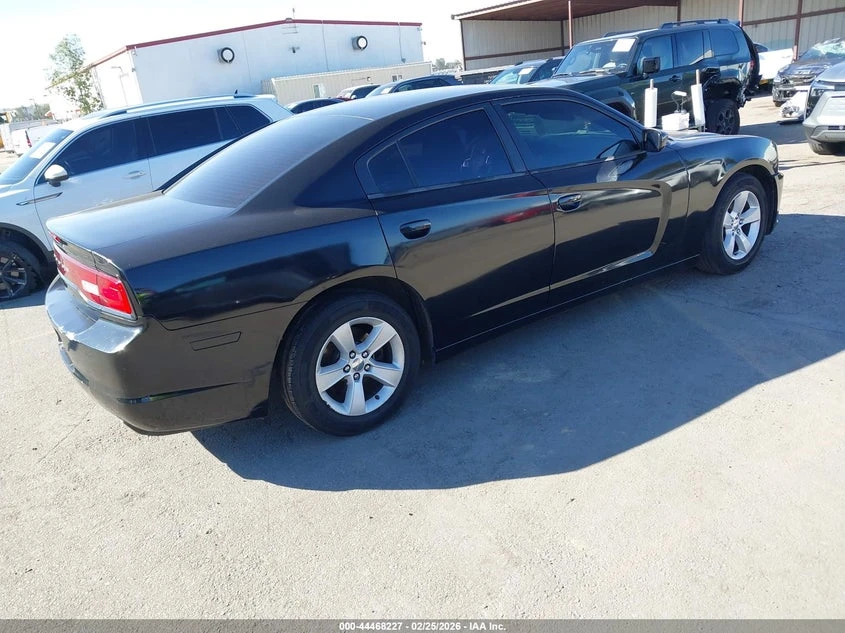 Dodge Charger 3.6L V-6 DOHC, VVT, 292HP Rear Wheel Drive | Mobile.bg � ����������� 4