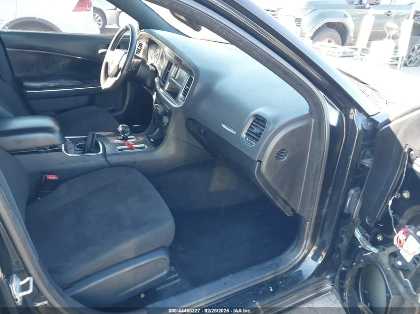 Dodge Charger 3.6L V-6 DOHC, VVT, 292HP Rear Wheel Drive | Mobile.bg � ����������� 5