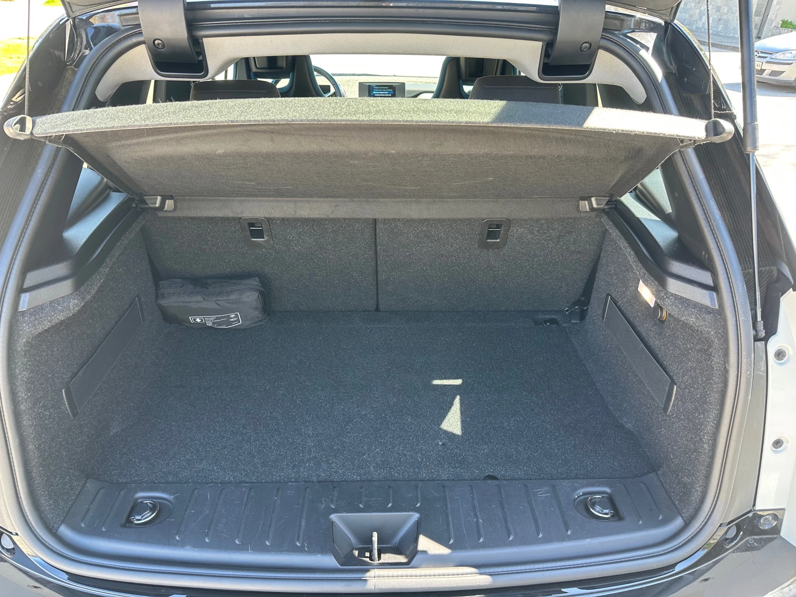 BMW i3 42kWh, снимка 12 - Автомобили и джипове - 54138848