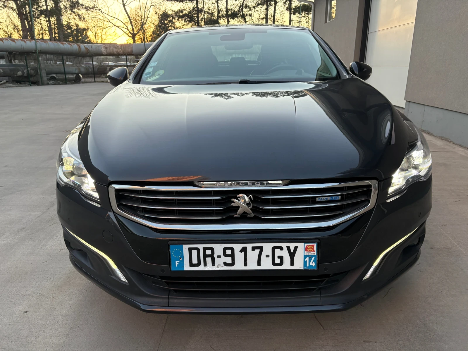 Peugeot 508 Premium 2.0 blueHDI 180kc Automatic Full Extras, снимка 12 - Автомобили и джипове - 54175958