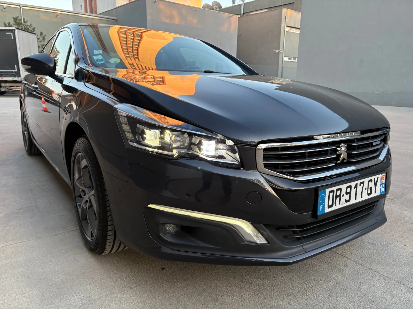 Peugeot 508 Premium 2.0 blueHDI 180kc Automatic Full Extras, снимка 11 - Автомобили и джипове - 54175958