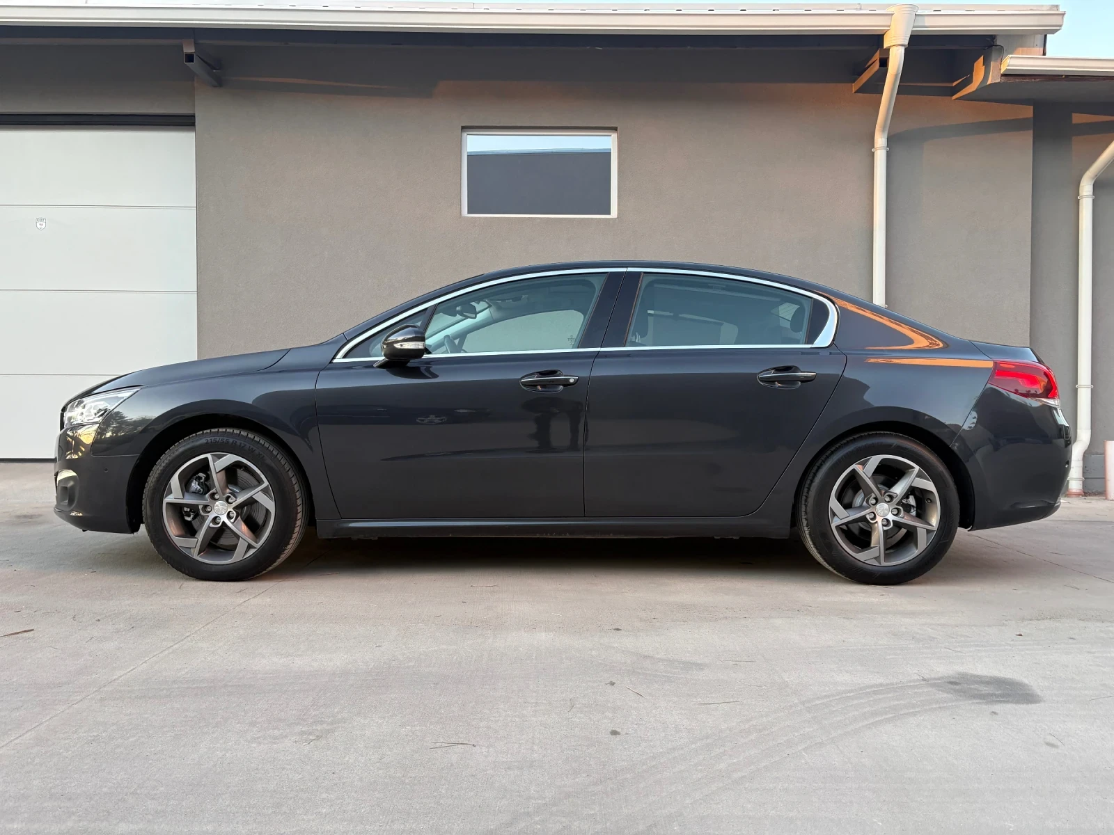 Peugeot 508 Premium 2.0 blueHDI 180kc Automatic Full Extras, снимка 3 - Автомобили и джипове - 54175958