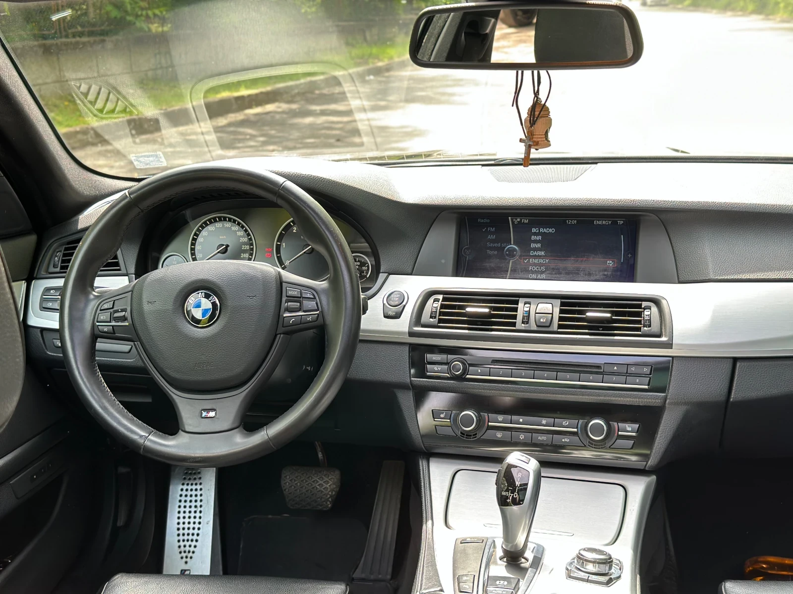 BMW 530 X drive, снимка 6 - Автомобили и джипове - 54305191