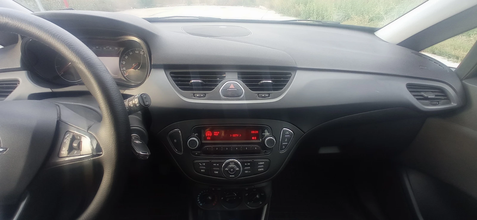 Opel Corsa Е.1.4/90кс Без Турбо* , снимка 12 - Автомобили и джипове - 54976421