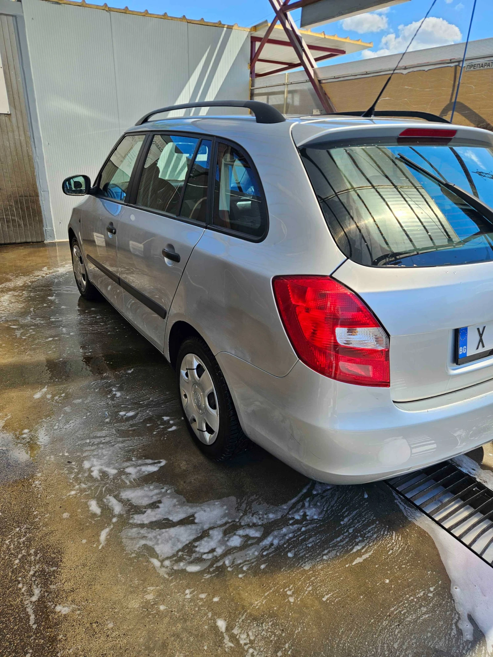 Skoda Fabia, снимка 8 - Автомобили и джипове - 55275756