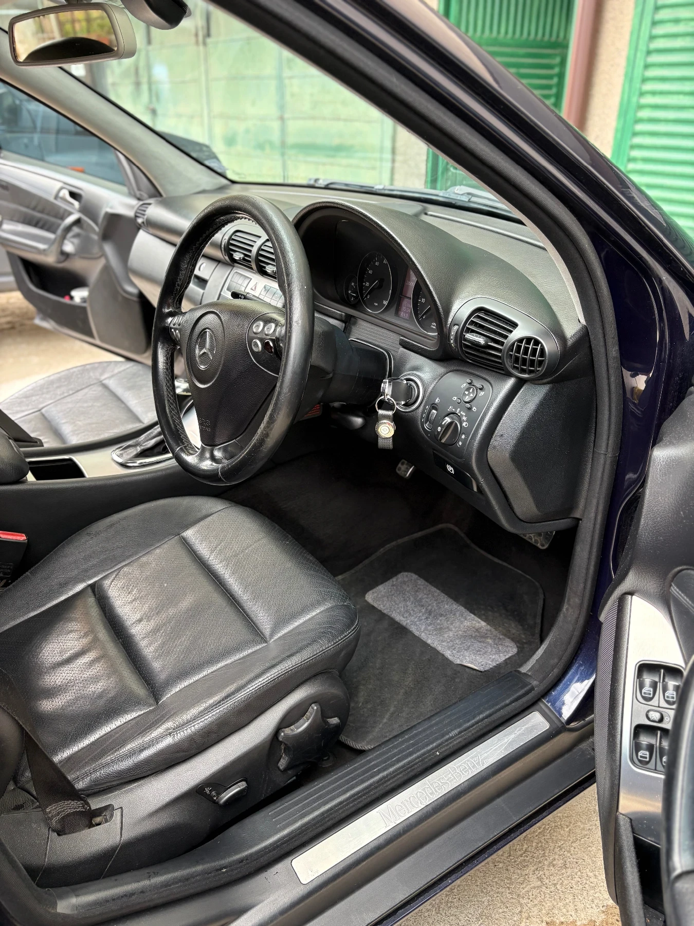 Mercedes-Benz C 200 Kompresor Facelift!!! GAZ!!! ДЯСНА ДИРЕКЦИЯ!!!, снимка 9 - Автомобили и джипове - 55655301