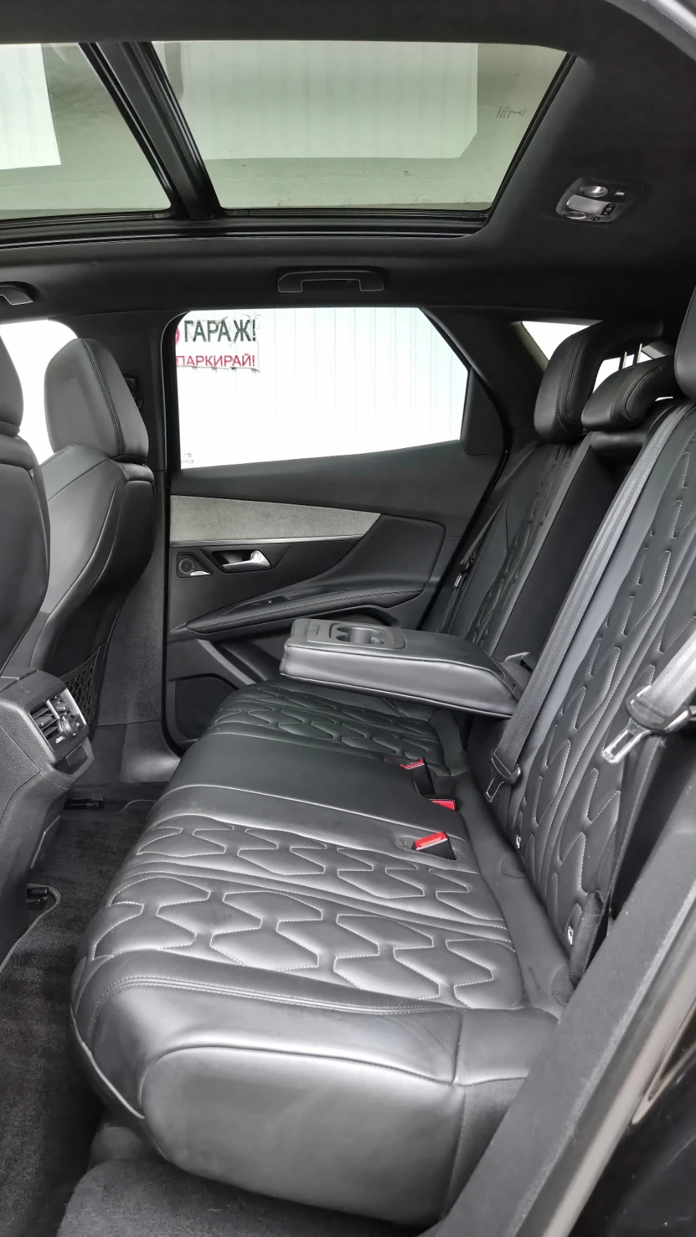 Peugeot 3008 GT 2.0 HDi /МАСАЖ /KEYLESS /ДИСТРОНИК /Fullmax!, снимка 13 - Автомобили и джипове - 55663740