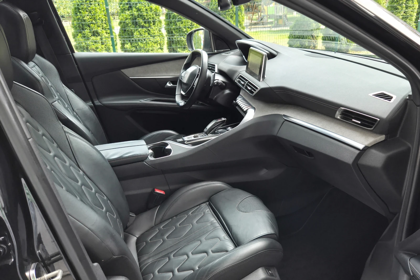 Peugeot 3008 GT 2.0 HDi /МАСАЖ /KEYLESS /ДИСТРОНИК /Fullmax!, снимка 8 - Автомобили и джипове - 55663740