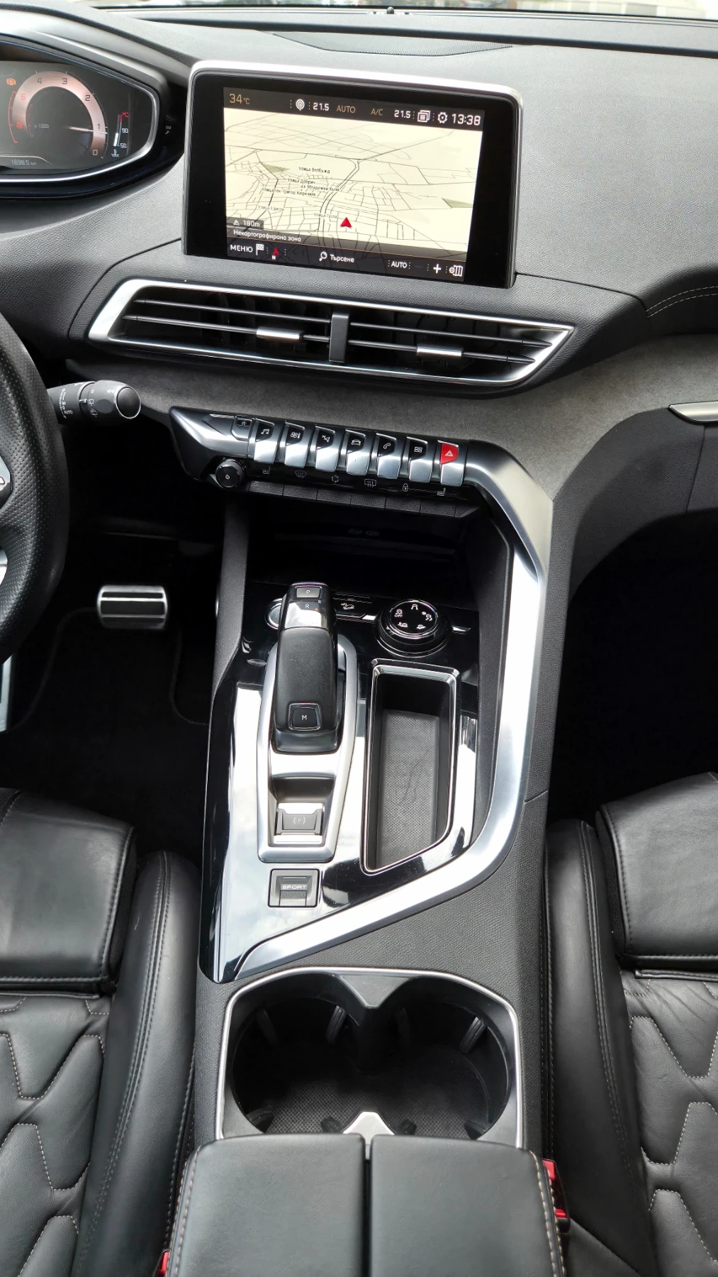 Peugeot 3008 GT 2.0 HDi /МАСАЖ /KEYLESS /ДИСТРОНИК /Fullmax!, снимка 10 - Автомобили и джипове - 55663740