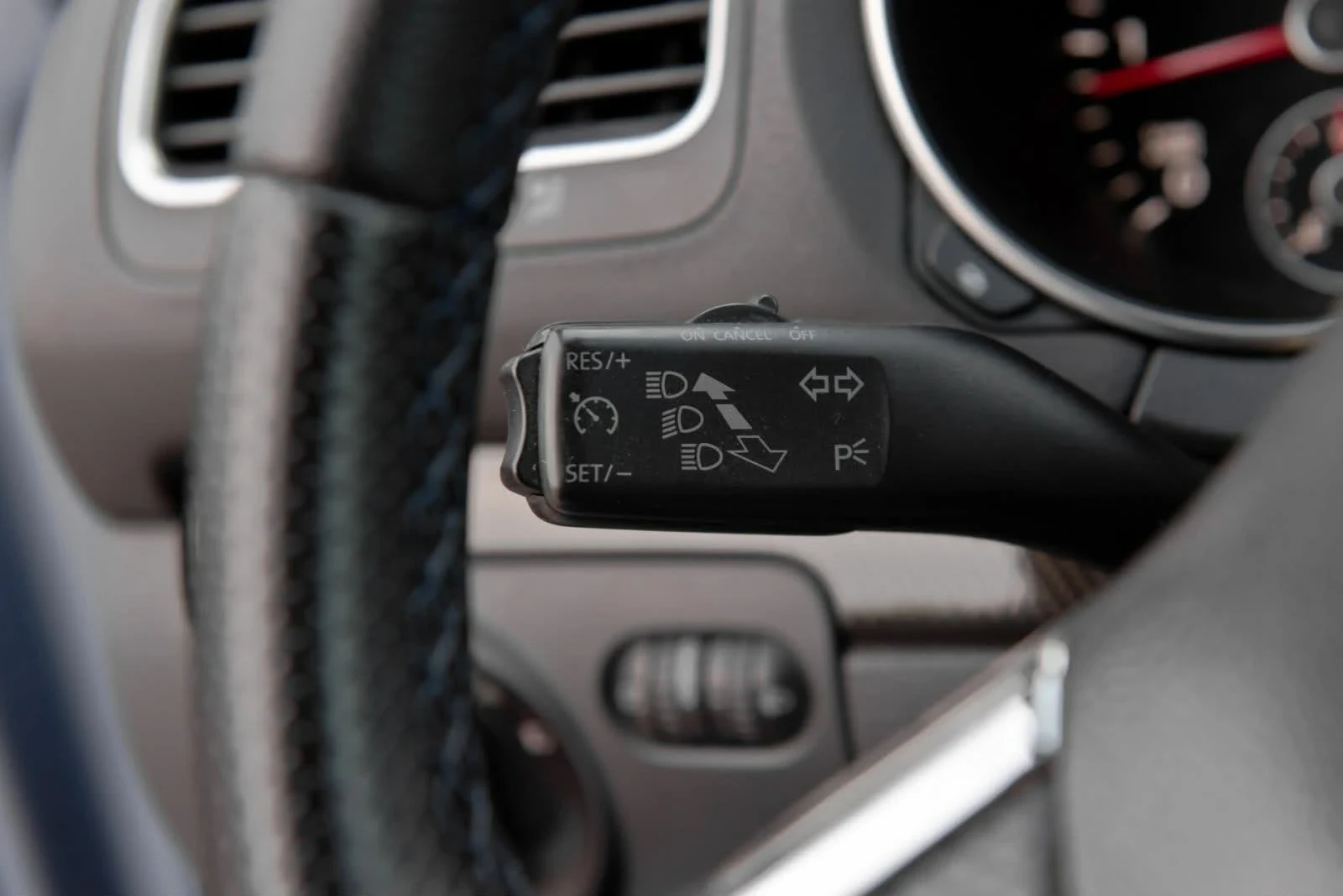 VW Golf, снимка 17 - Автомобили и джипове - 55713721