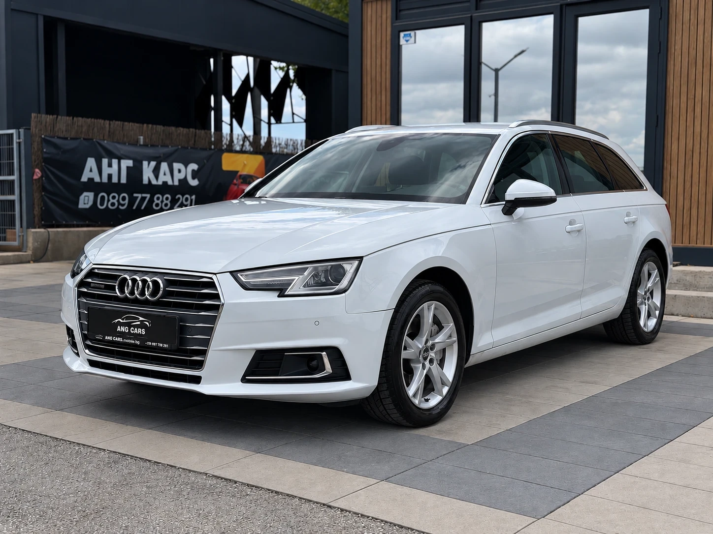 Audi A4 * 40TDI* Quattro* 190к.с.* Сервизна История * 