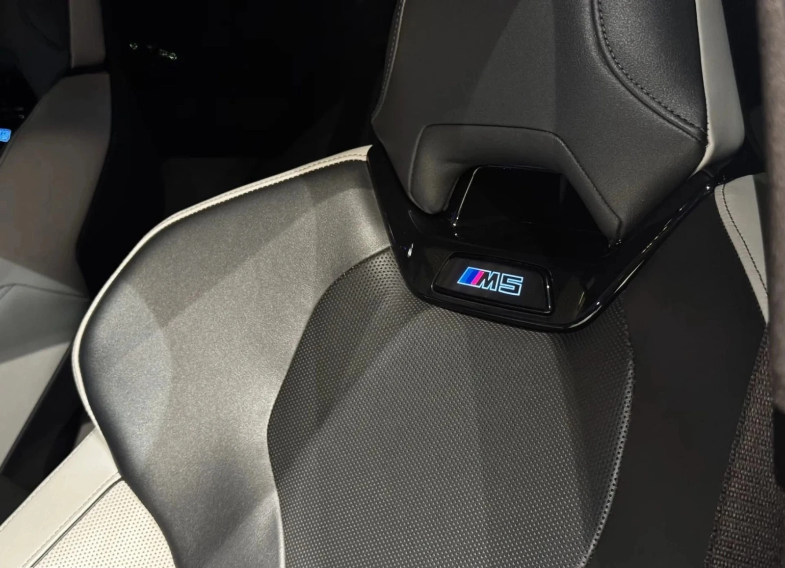 BMW M5 4.4 V8 Plug-in CarBahn Stage 2, снимка 15 - Автомобили и джипове - 56231990